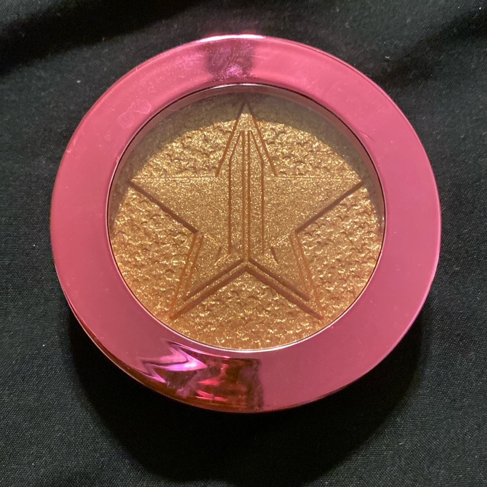 Jeffree Star Highlighter in Shimmering Gold